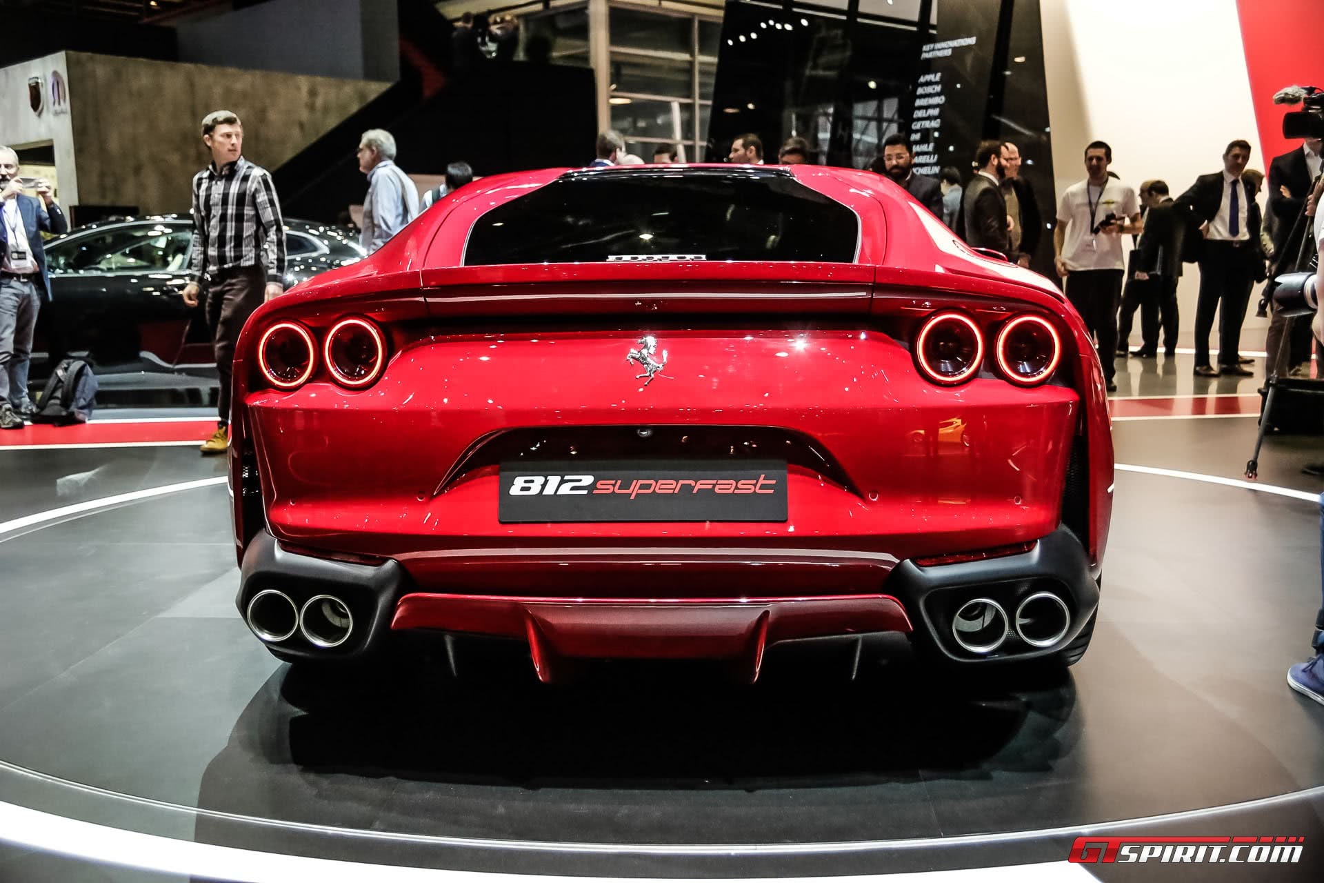 Ferrari 812 Superfast το πίσω μέρος