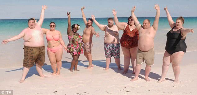 παχύσαρκοι στην παραλία